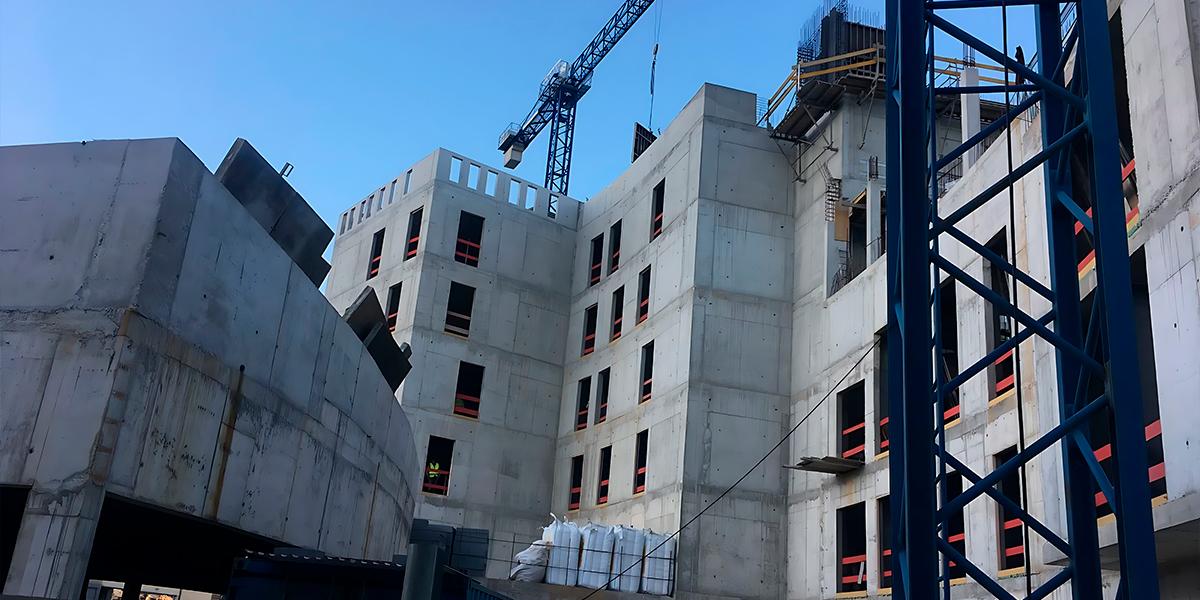 Construção das Estruturas e Fundações em Betão Armado do Dolinas Hotel